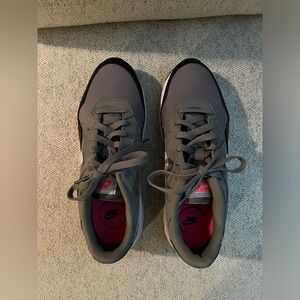 Women’s Nike Airmax